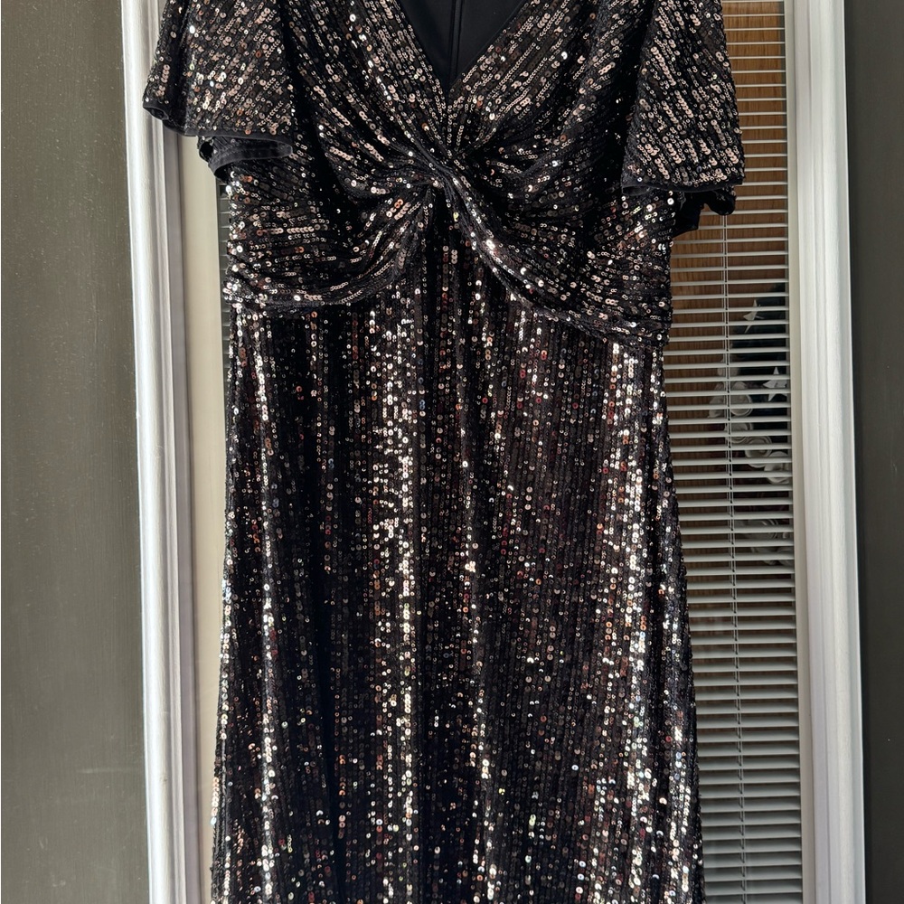 Alex Evenings Black Embellished V-Neck Dress